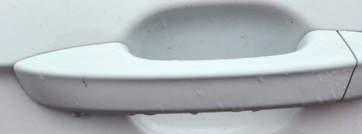 T-CROSS LEFT REAR HANDLE