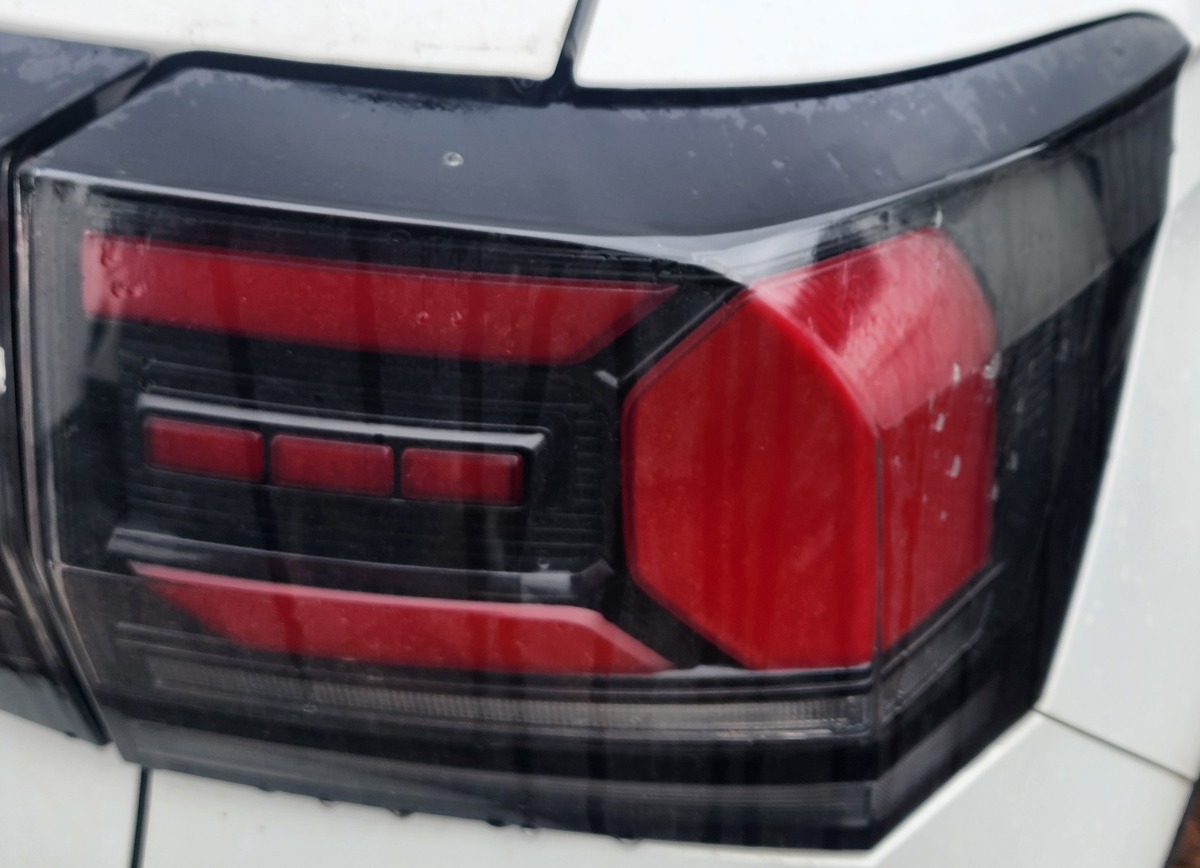 T-CROSS RIGHT TAILLIGHT