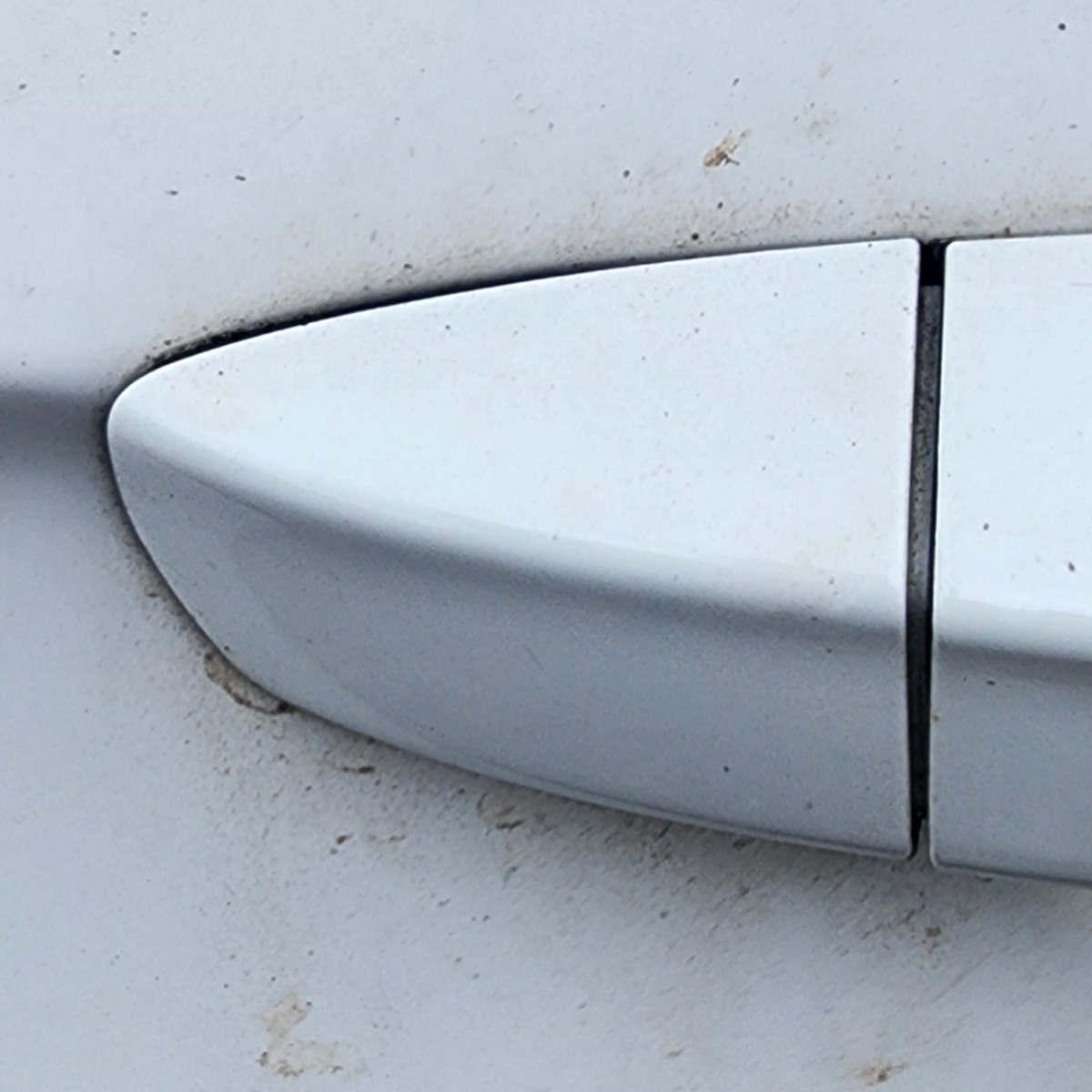T-CROSS RIGHT FRONT HANDLE END PIECE