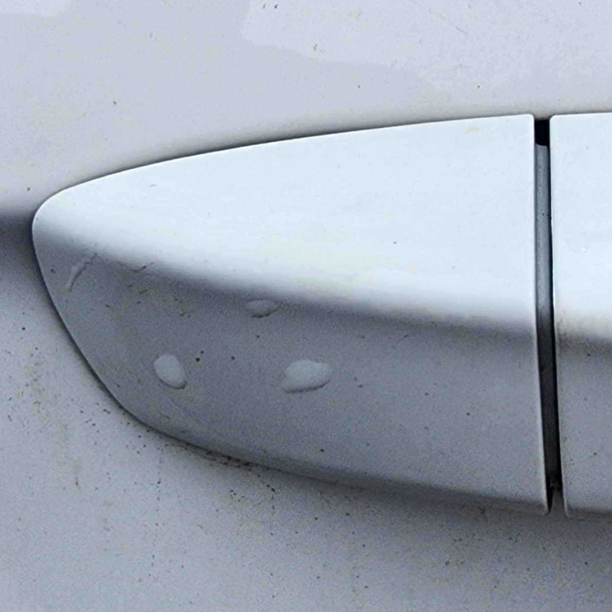 T-CROSS RIGHT REAR HANDLE END PIECE