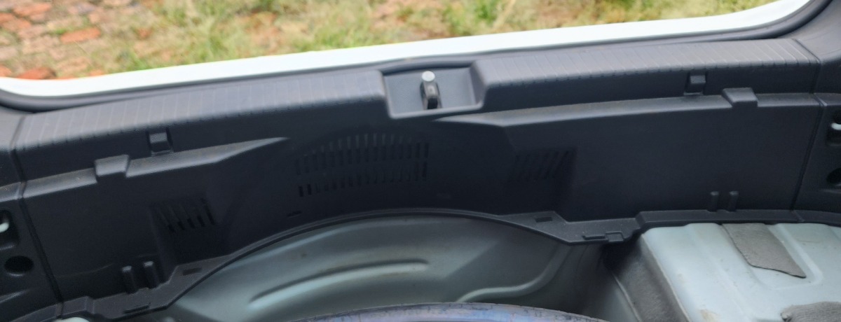 T-CROSS REAR END PANEL TRIM