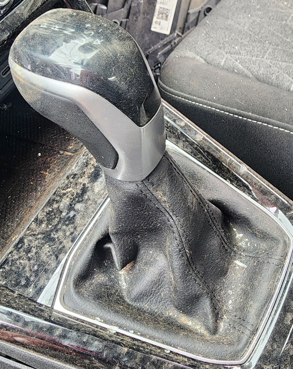 T-CROSS AUTO GEAR SHIFTER