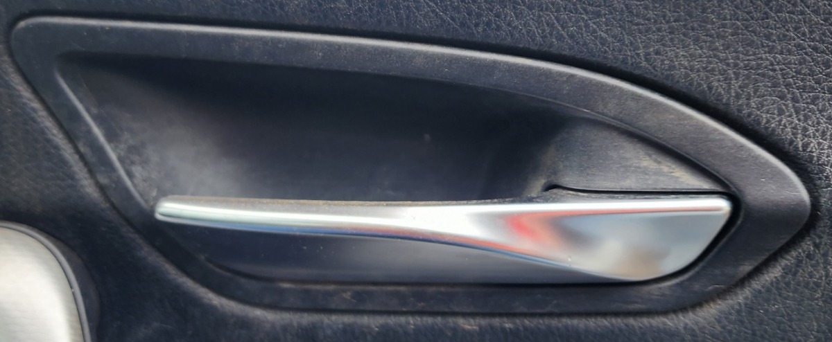 F22 DOOR HANDLE