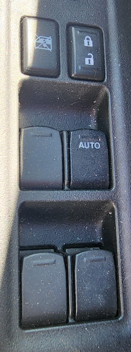 SWIFT DRIVER DOOR WINDOW SWITCH