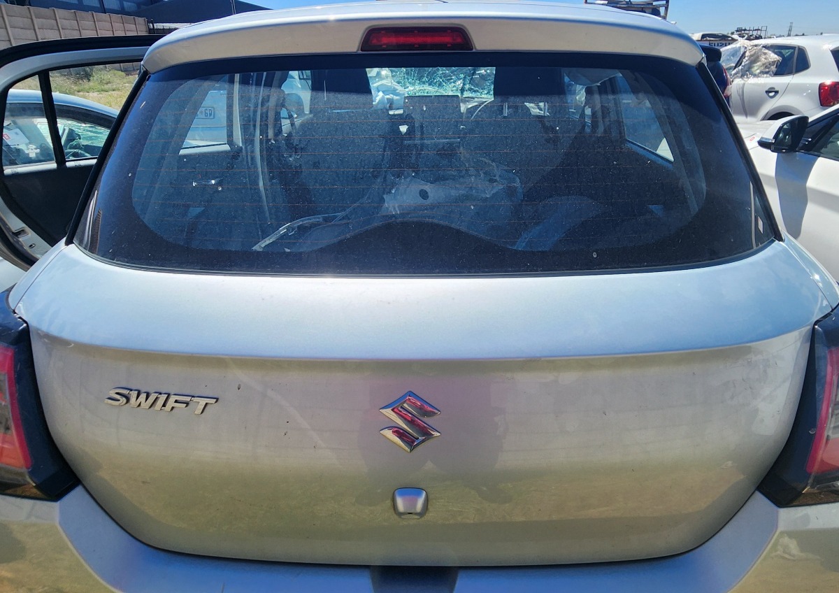 SWIFT TAILGATE (SHELL)