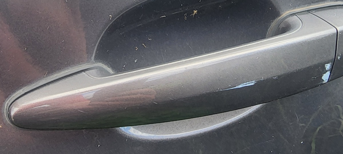 E87 LEFT FRONT HANDLE