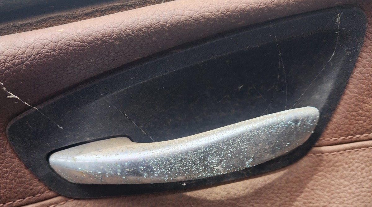 E87 LEFT REAR INNER HANDLE