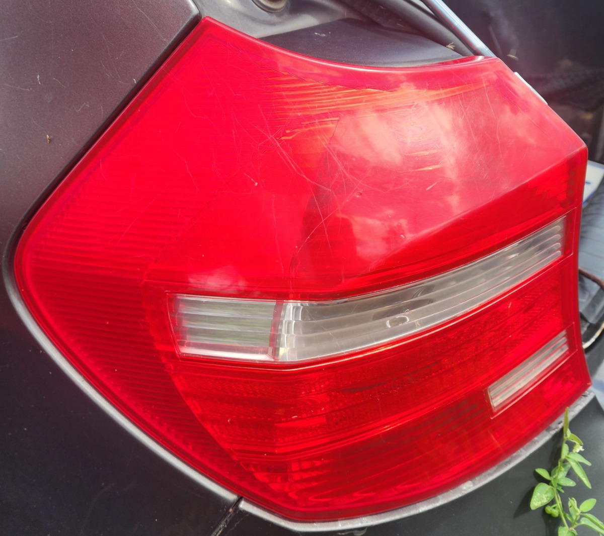 E87 LEFT TAILLIGHT