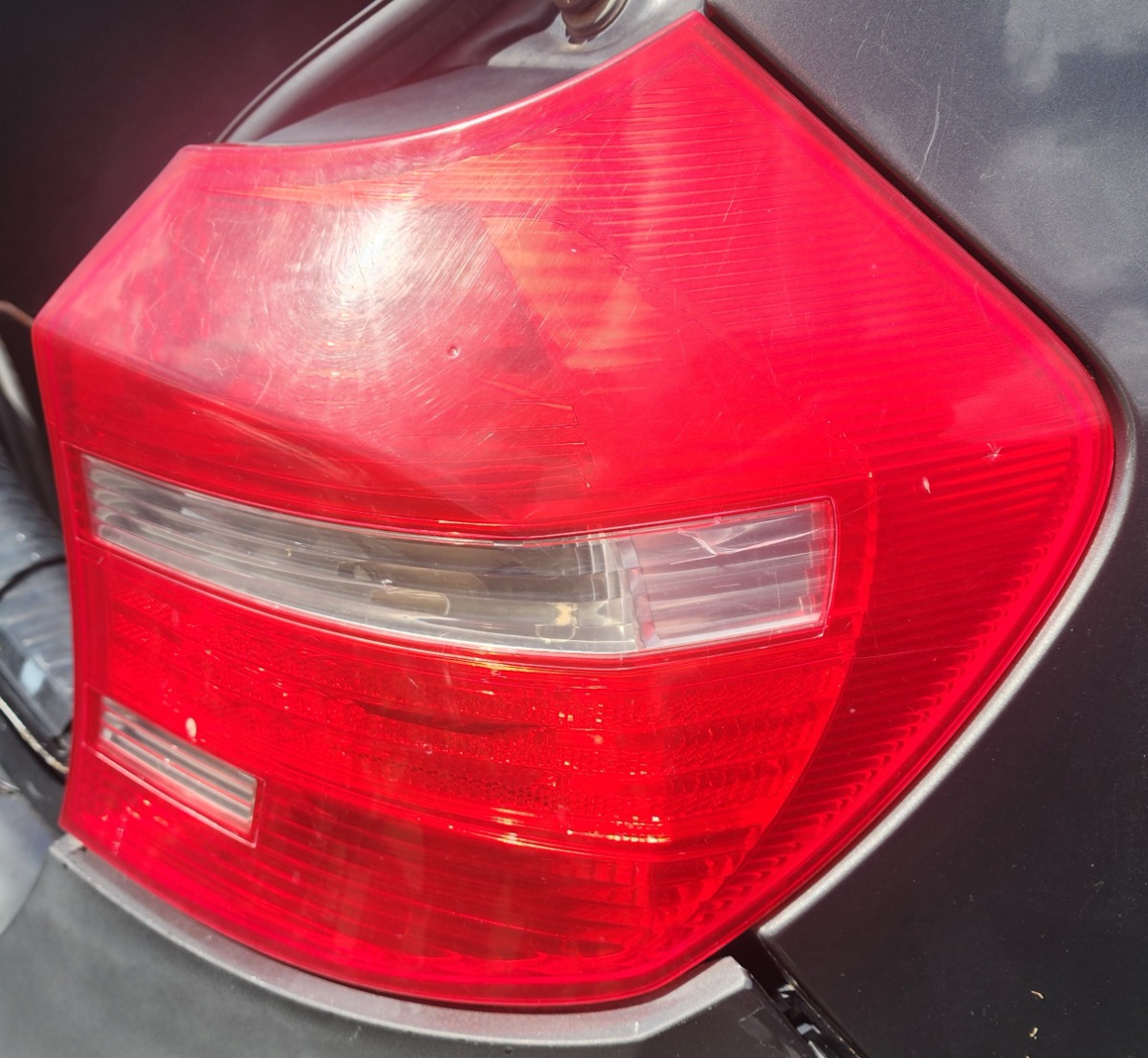 E87 RIGHT TAILLIGHT