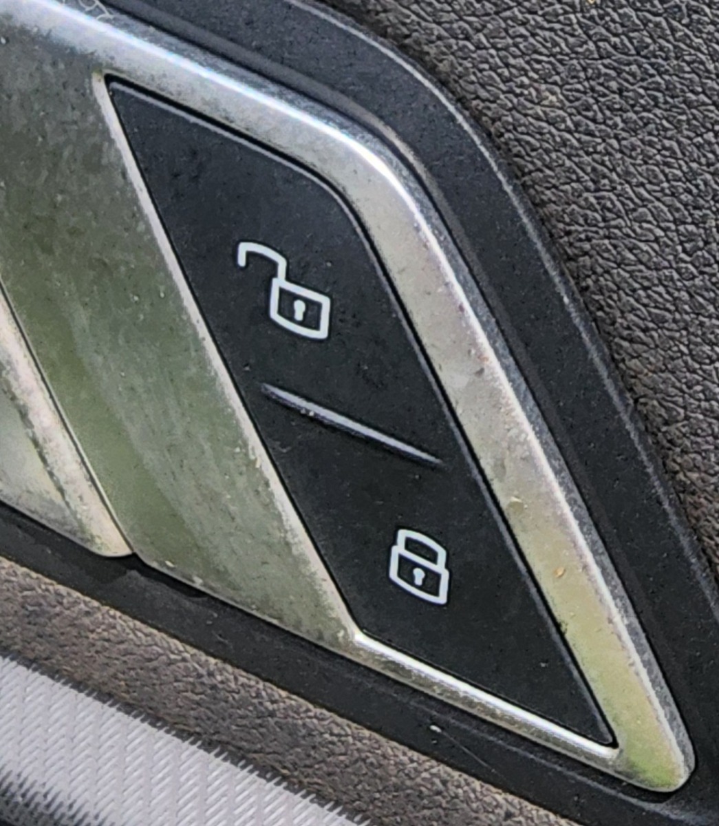 F44 CENTRAL LOCK SWITCH