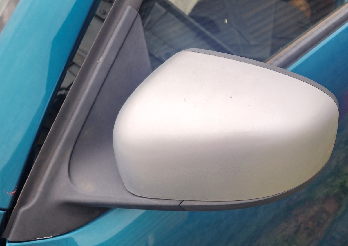 KWID LEFT DOOR MIRROR