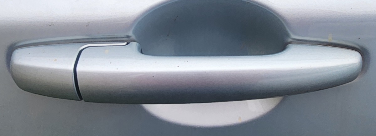 SWIFT RIGHT REAR DOOR HANDLE