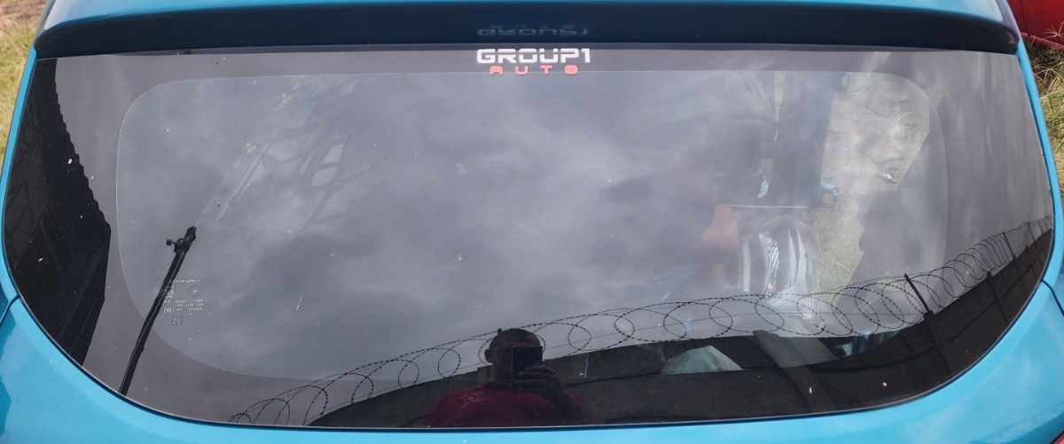 KWID Rear Screen - Tailgate Glass