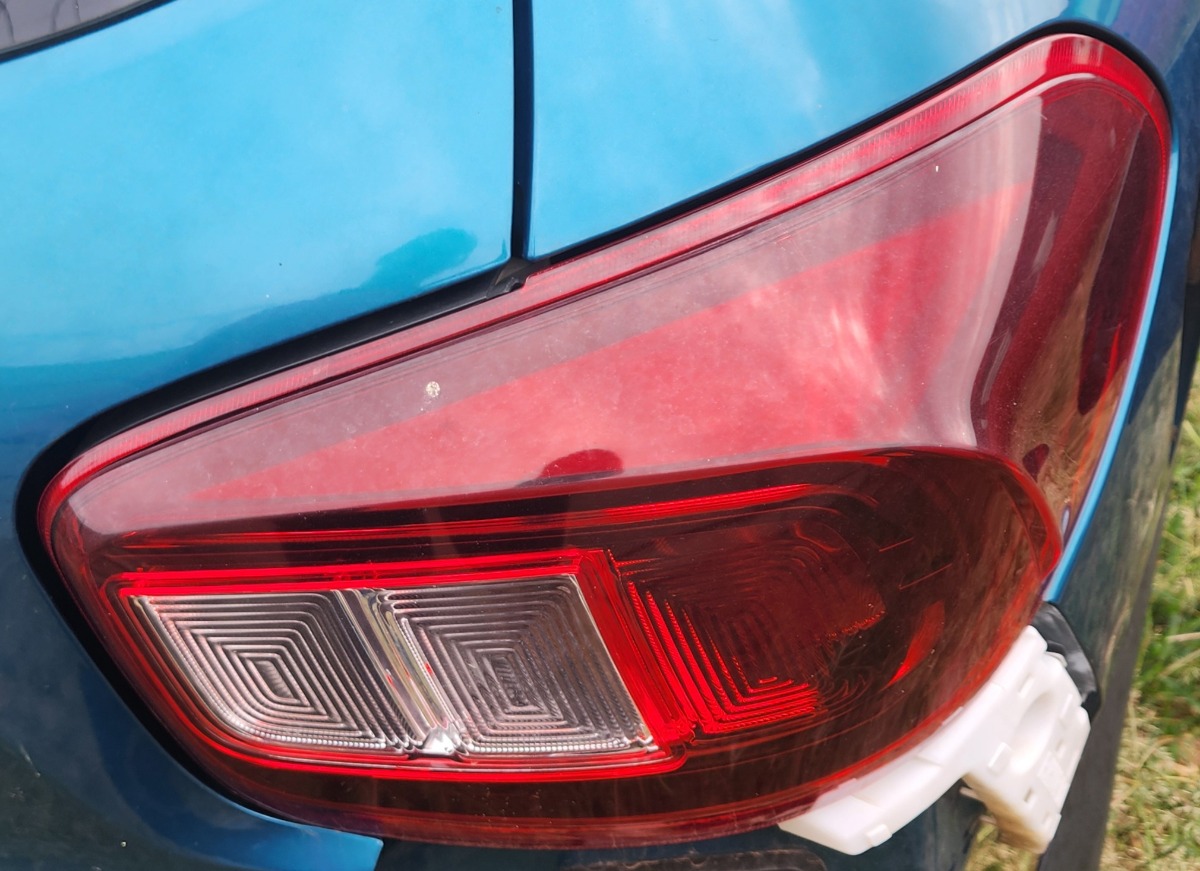 KWID RIGHT TAILLIGHT