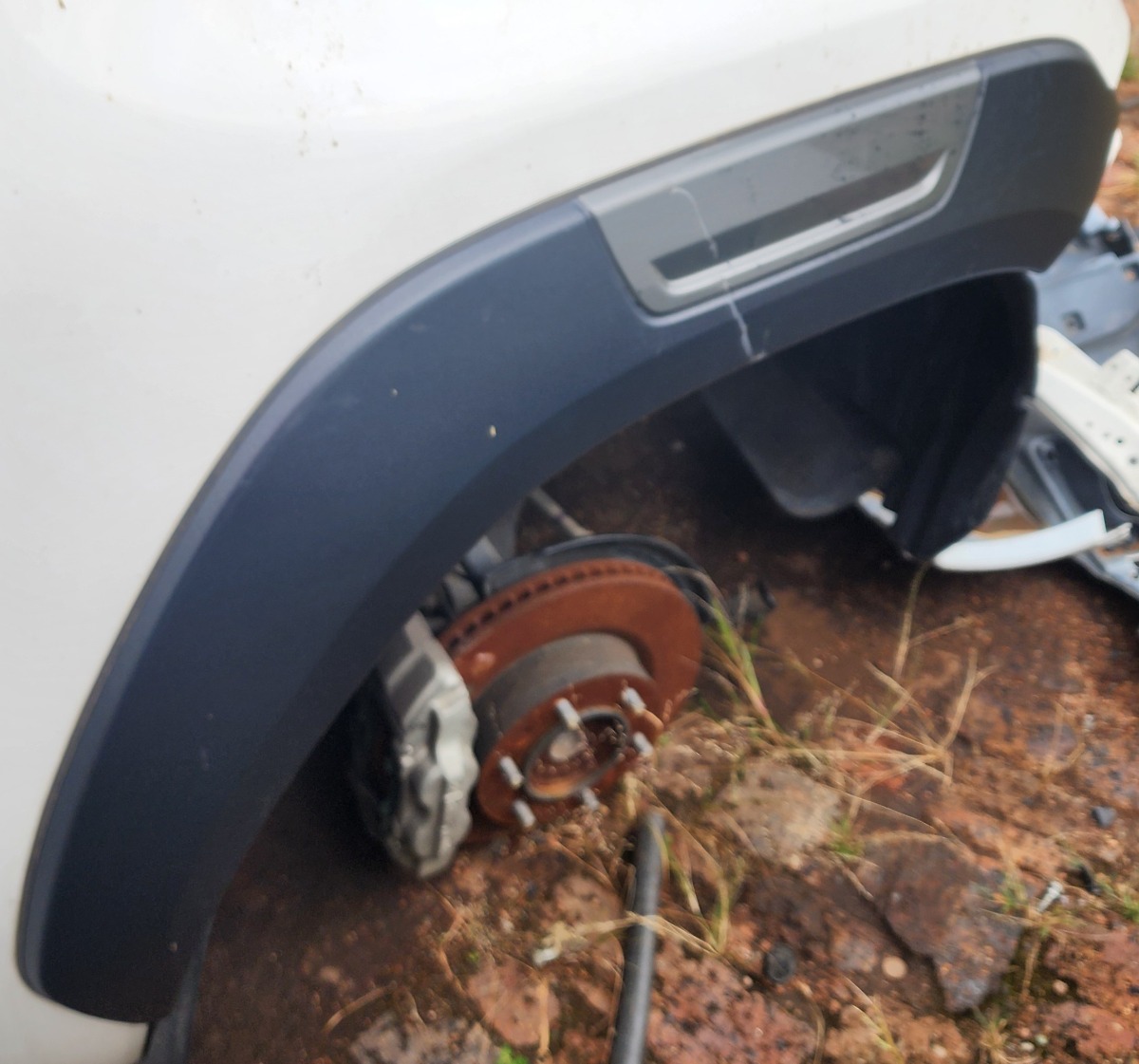 HILUX GD RIGHT FRONT WHEEL ARCH