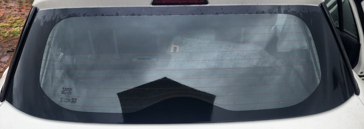 SWIFT TAILGATE GLASS