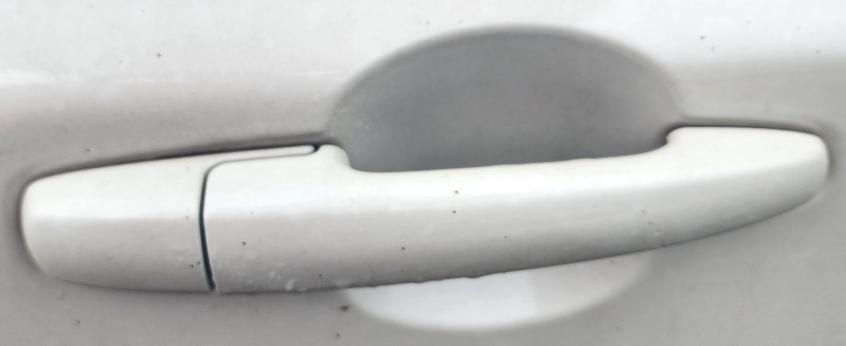 SWIFT RIGHT REAR DOOR HANDLE