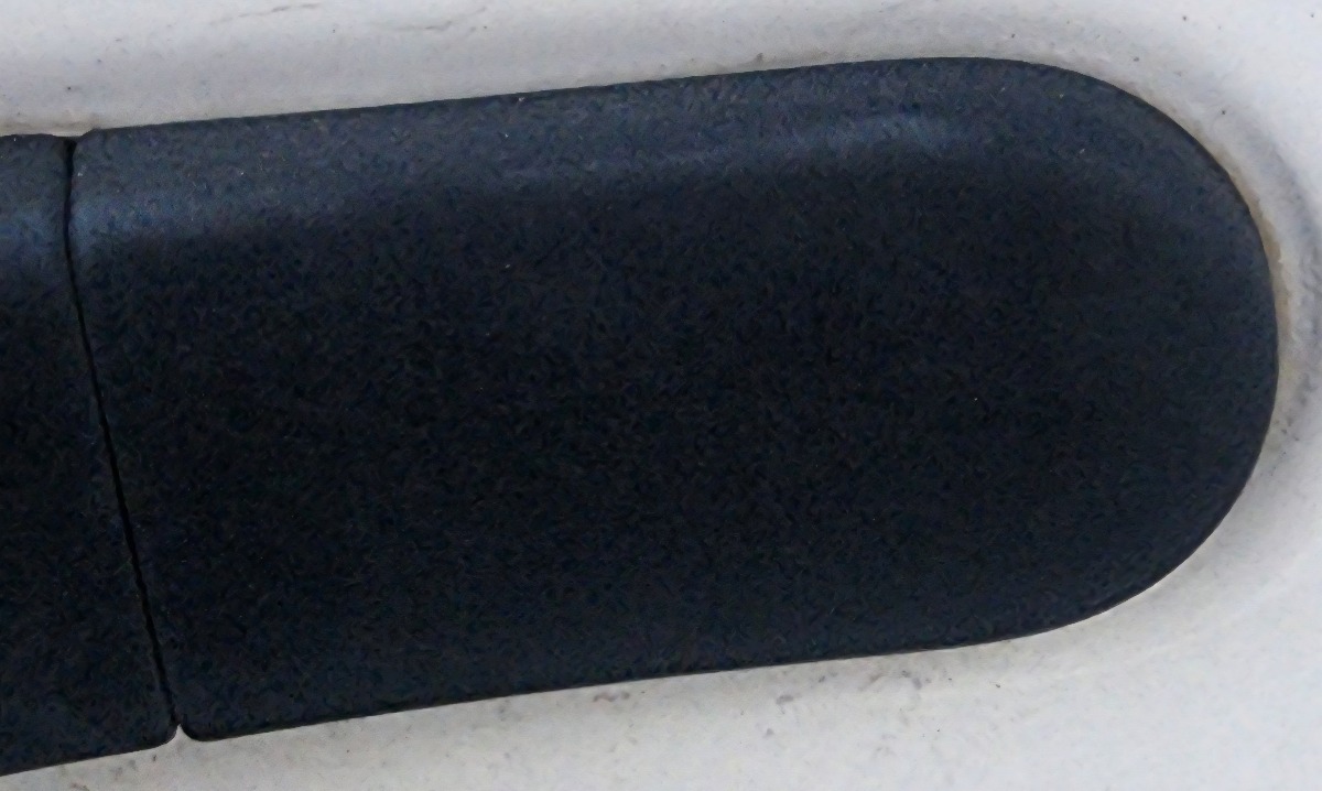 FIGO LEFT REAR HANDLE END PIECE
