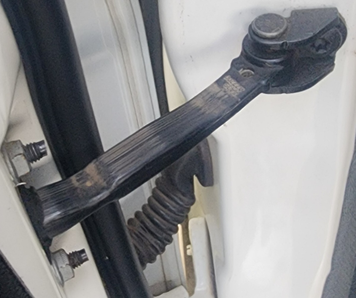 FIGO LEFT REAR DOOR STOP