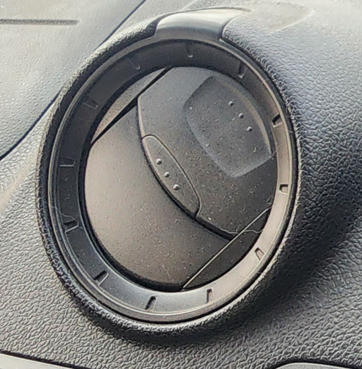 FIGO LEFT CENTRE VENT