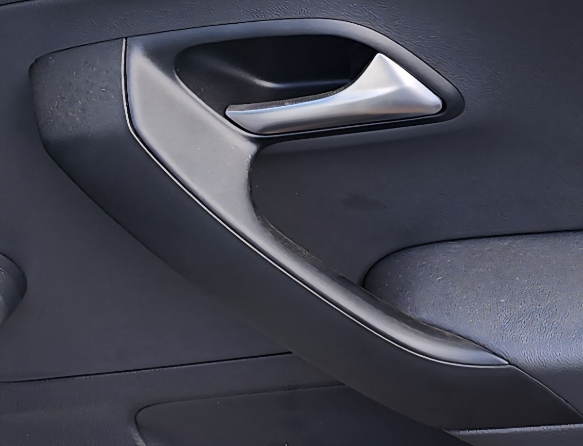 POLO MK2 VIVO RIGHT REAR INNER HANDLE