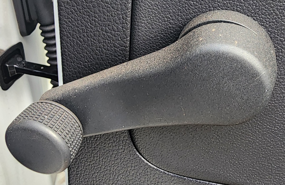 POLO VIVO MK2 WINDOW WINDER CRANK