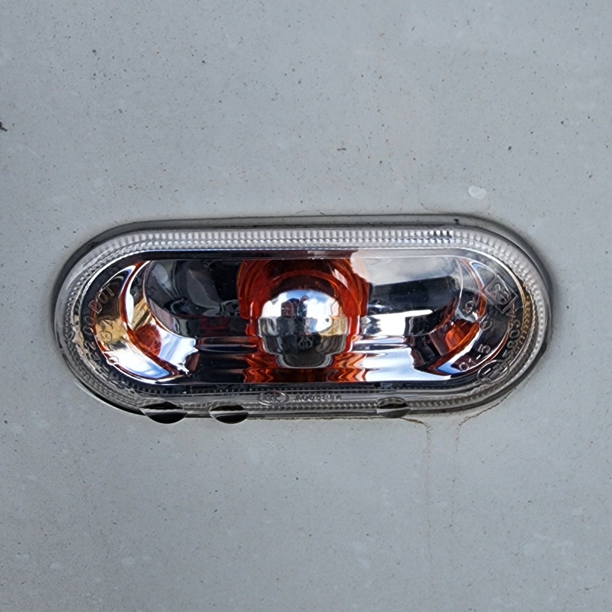 POLO MK2 VIVO RIGHT MARKER LAMP