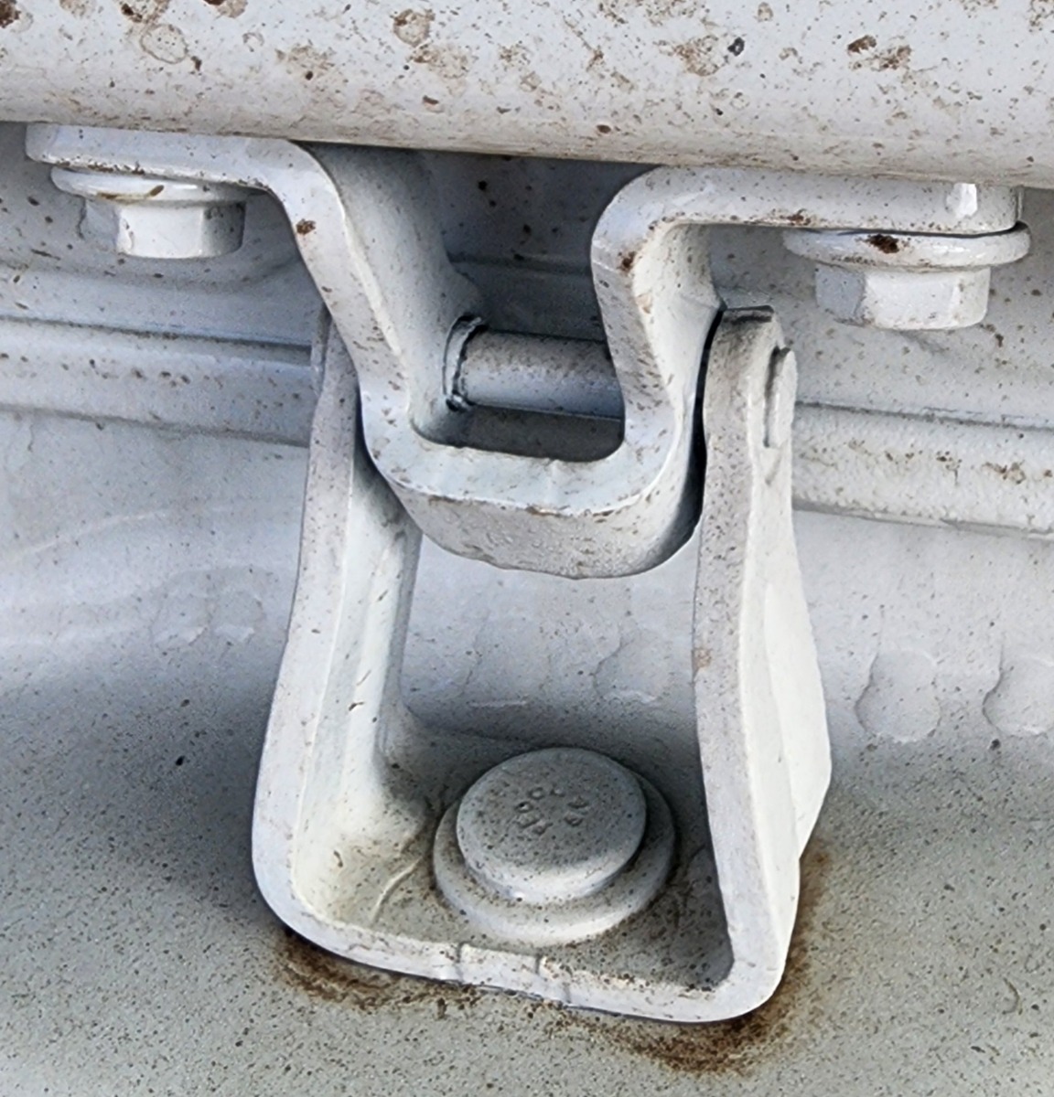 POLO MK2 VIVO LEFT BOOT HINGE