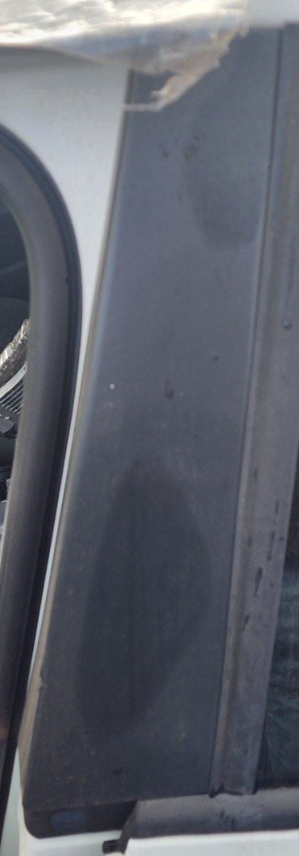 POLO MK2 VIVO LEFT B-PILLAR TRIM OUTER