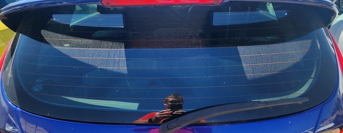 FIESTA ECOBOOST TAILGATE GLASS