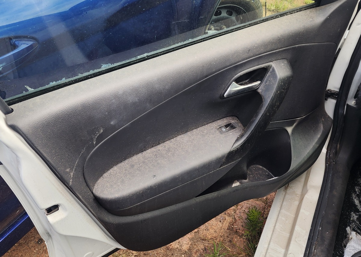 POLO VIVO MK2 LEFT FRONT DOOR PANEL