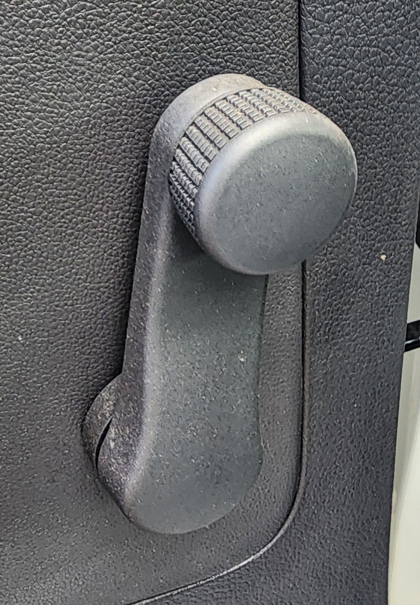 POLO VIVO MK2 WINDOW WINDER CRANK