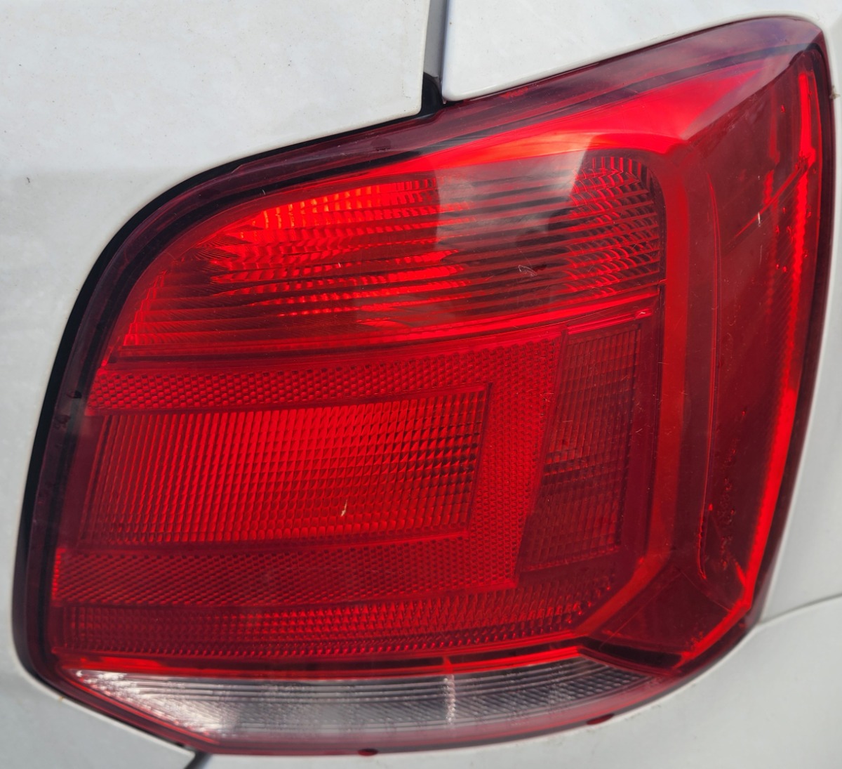POLO MK2 VIVO RIGHT TAILLAMP
