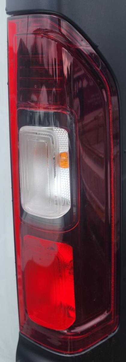 TRAFFIC RIGHT TAILLIGHT