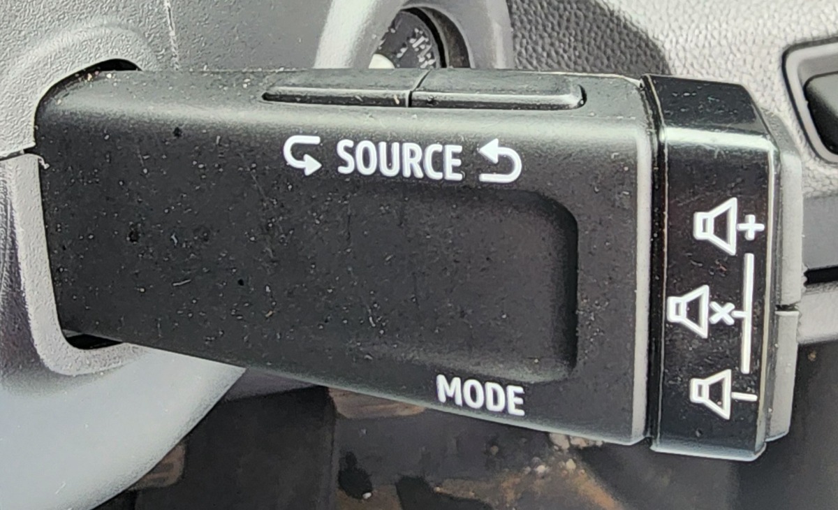 TRAFFIC RADIO CONTROL