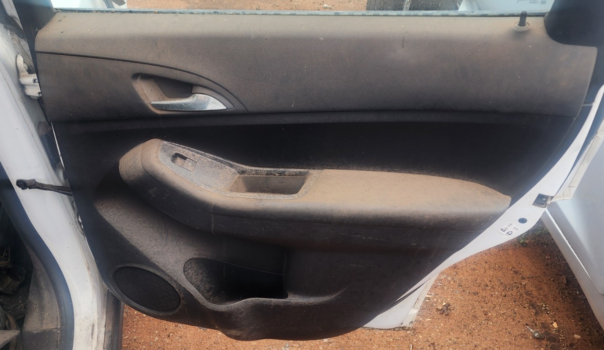 ORLANDO RIGHT REAR DOOR PANEL
