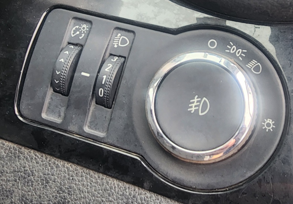 ORLANDO HEADLIGHT SWITCH
