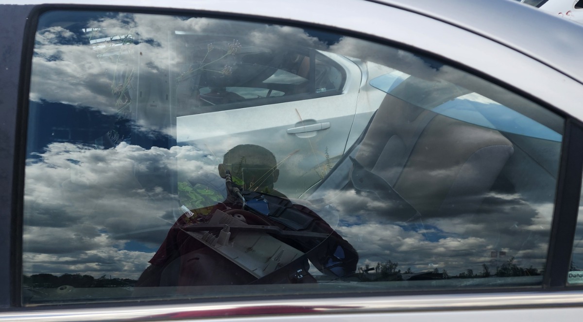 SONIC SEDAN LEFT REAR DOOR GLASS