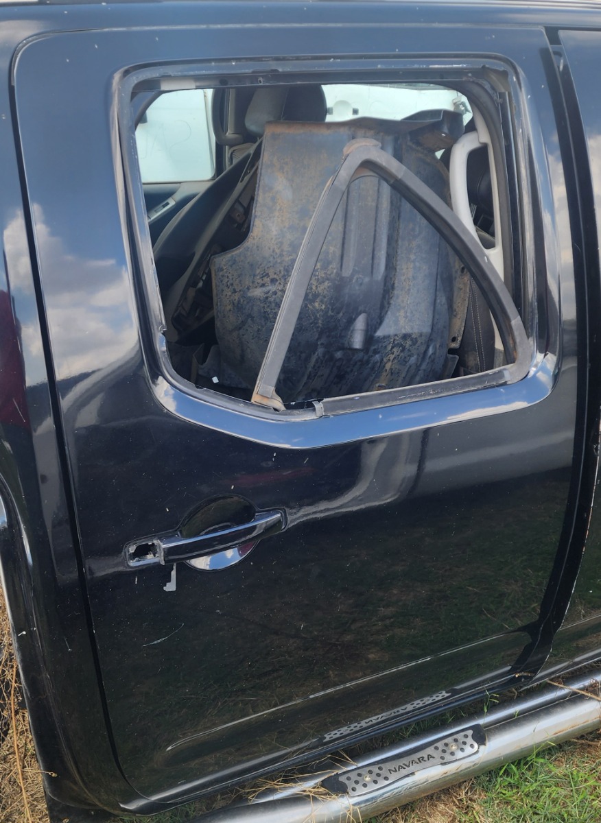 NAVARA RIGHT REAR DOOR (SHELL)
