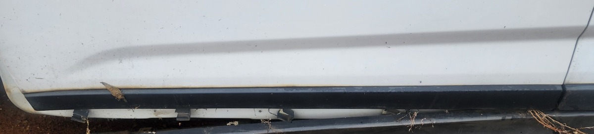ORLANDO LEFT FRONT DOOR TRIM