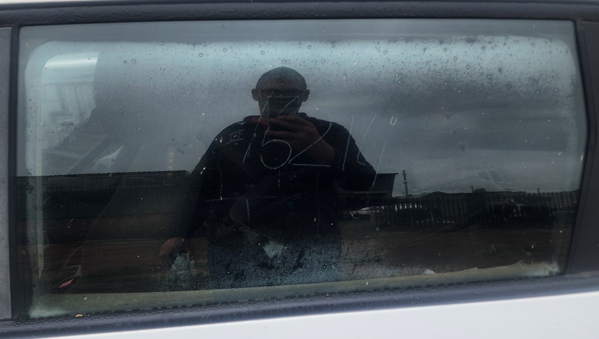 ORLANDO LEFT REAR DOOR GLASS