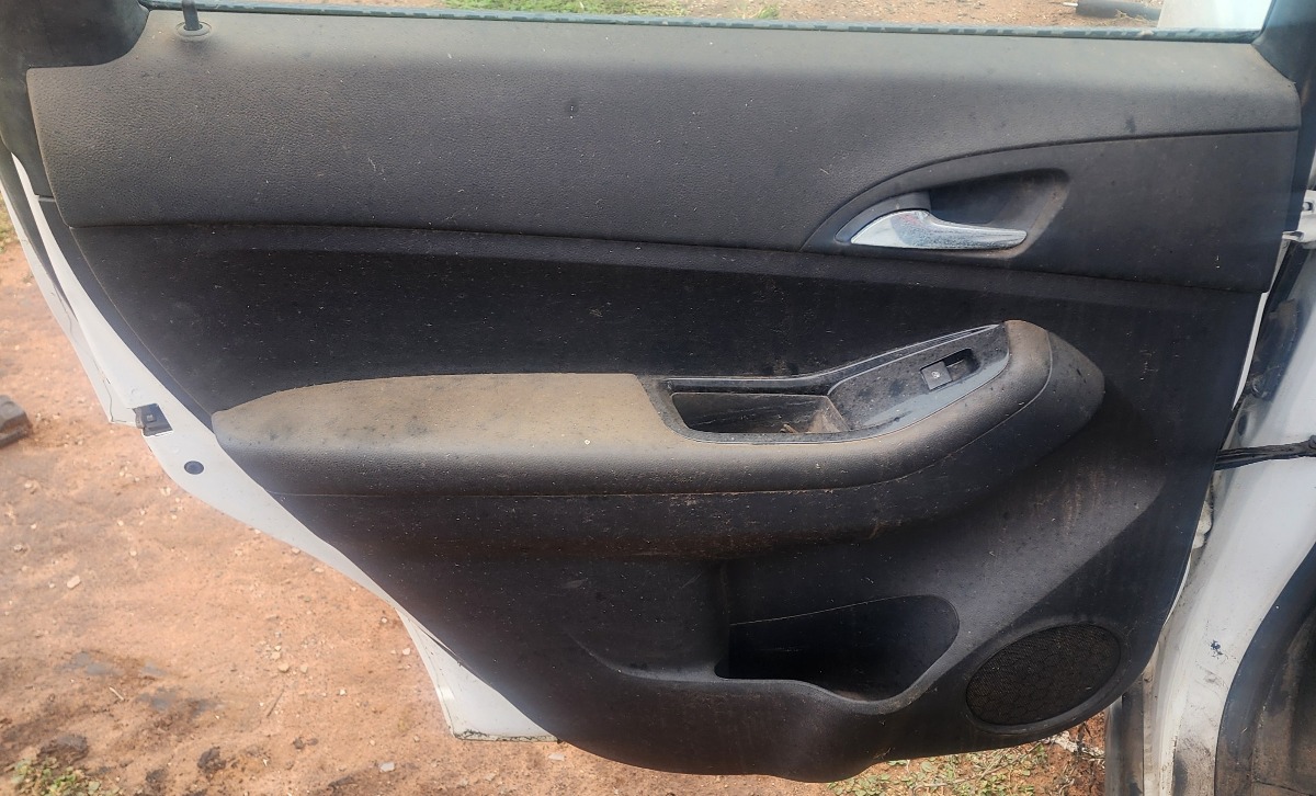 ORLANDO LEFT REAR DOOR PANEL