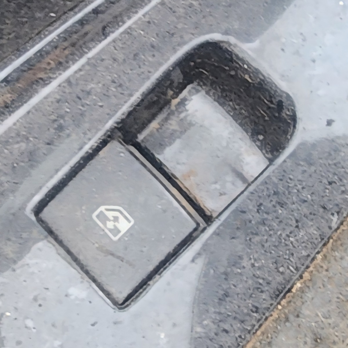 ORLANDO LEFT REAR WINDOW SWITCH