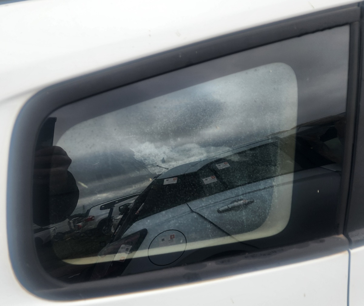ORLANDO RIGHT REAR BODY GLASS