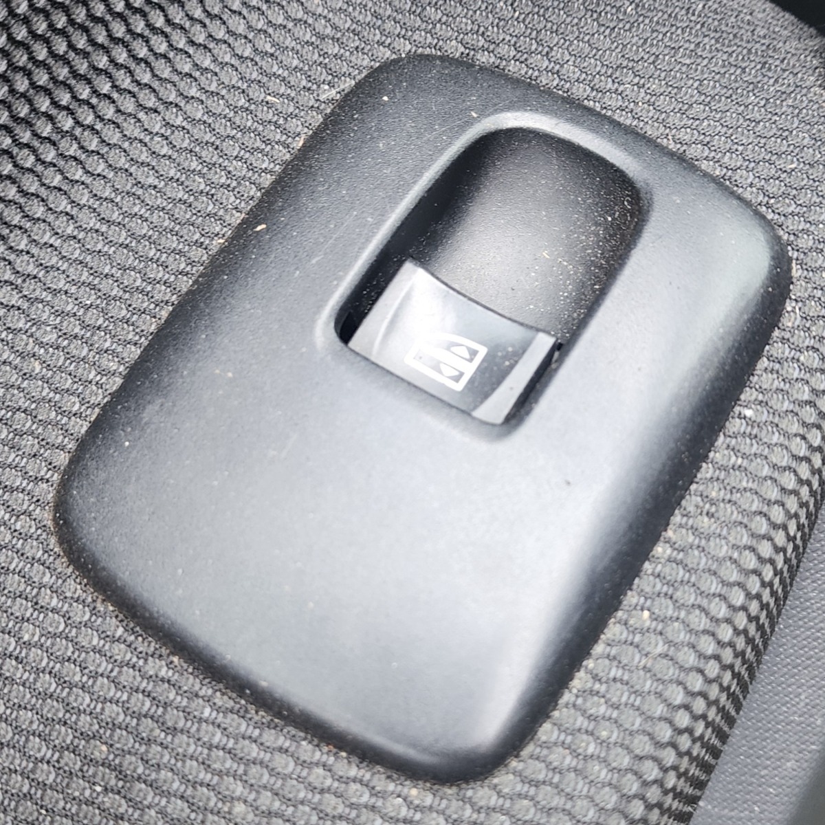 4FOUR LEFT FRONT WINDOW SWITCH