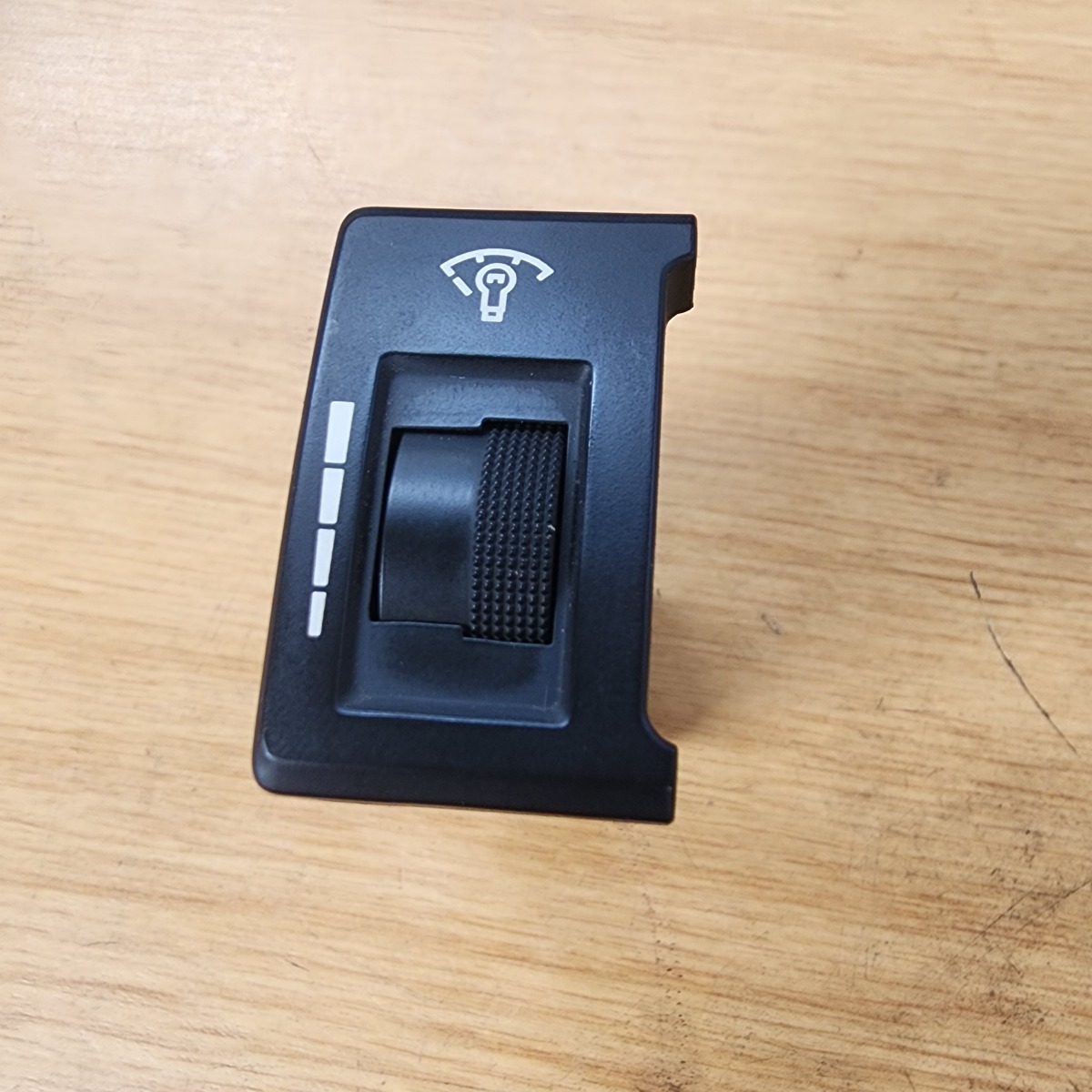 I30 INTERRIOR ILUMINATION ADJUSTER