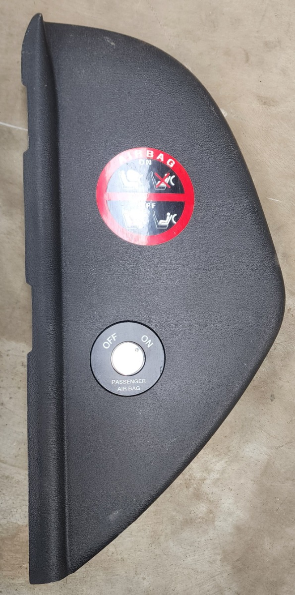 I30 LEFT DASH COVER