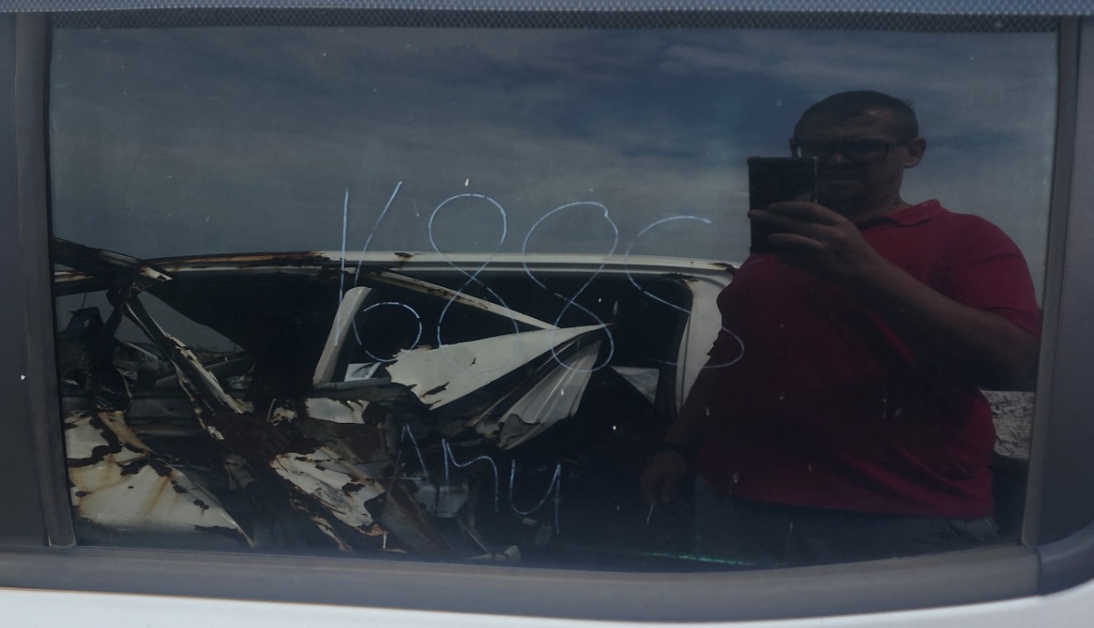 RANGER LEFT REAR DOOR GLASS