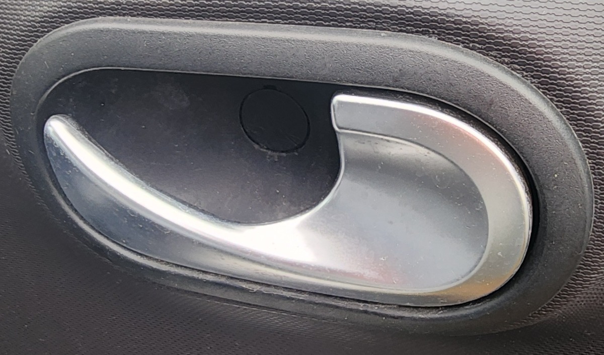 4FOUR RIGHT FRONT INNER HANDLE