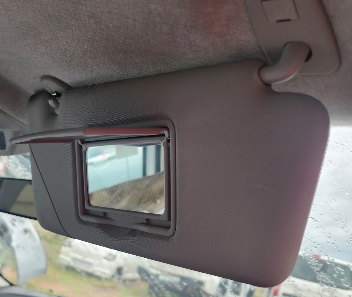4FOUR RIGHT SUNVISOR